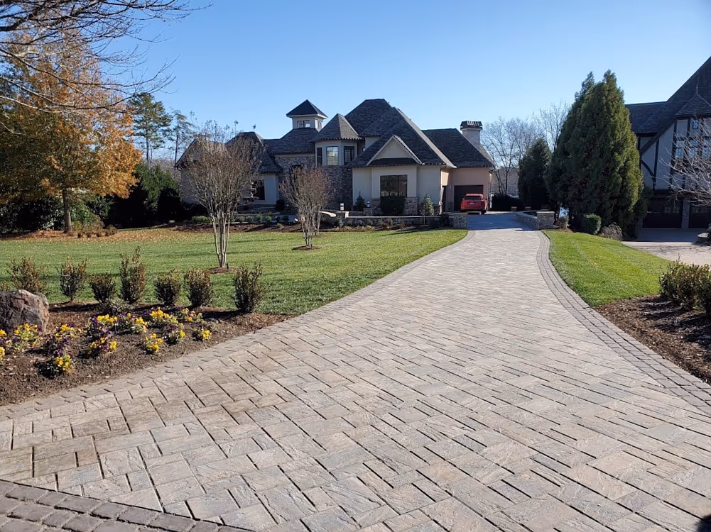 Techo-Bloc Eva pavers in Sandlewood with Villagio border